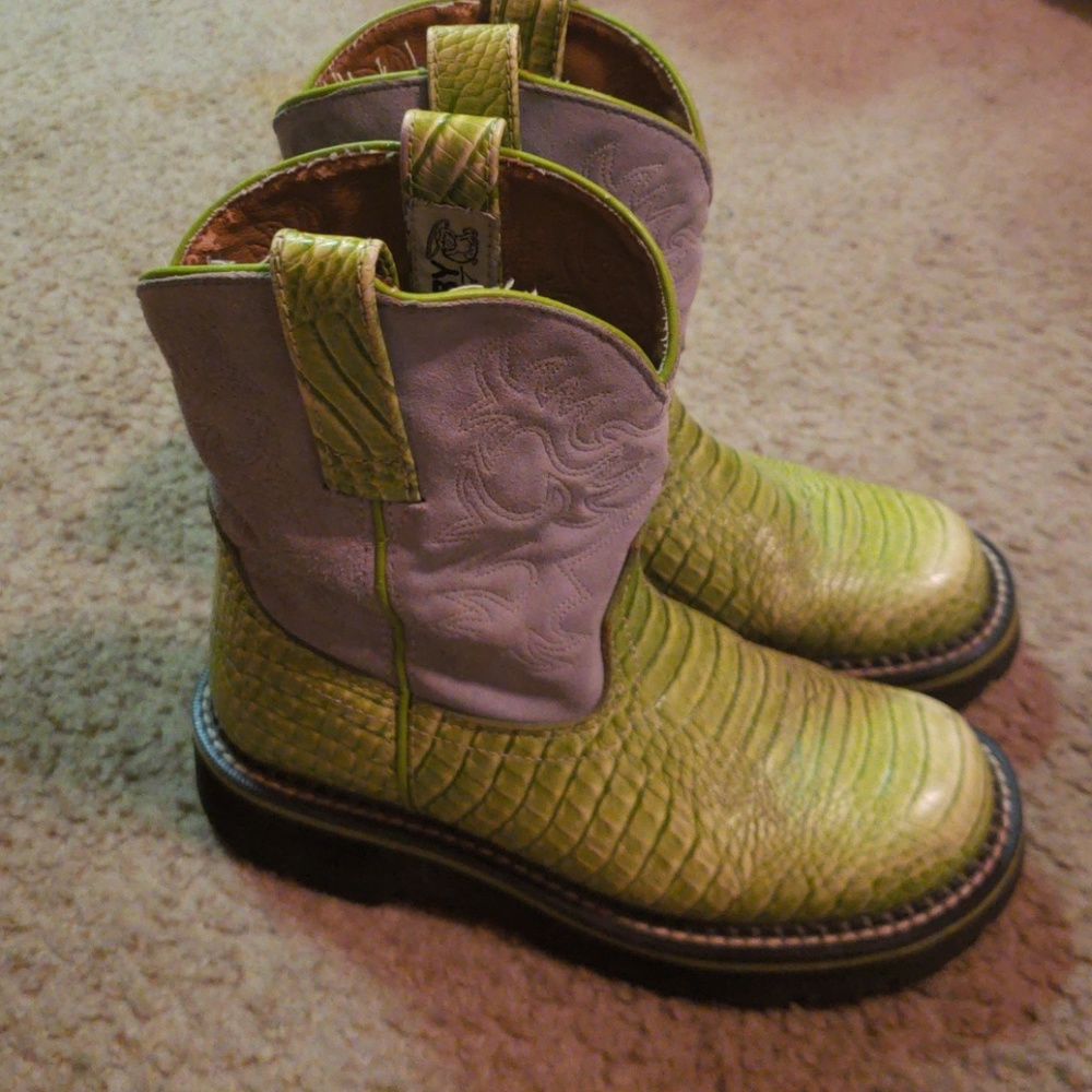 Ariat FatBaby size 5.5 Boots EUC